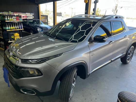 FIAT TORO 2.0 16V TURBO DIESEL VOLCANO 4WD AT9 FIAT TORO 2.0 16V TURBO DIESEL VOLCANO 4WD AT9